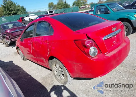 2015 Chevrolet Sonic Lt Auto из США, поврежденный, VIN 1G1JC5SH2F4174464